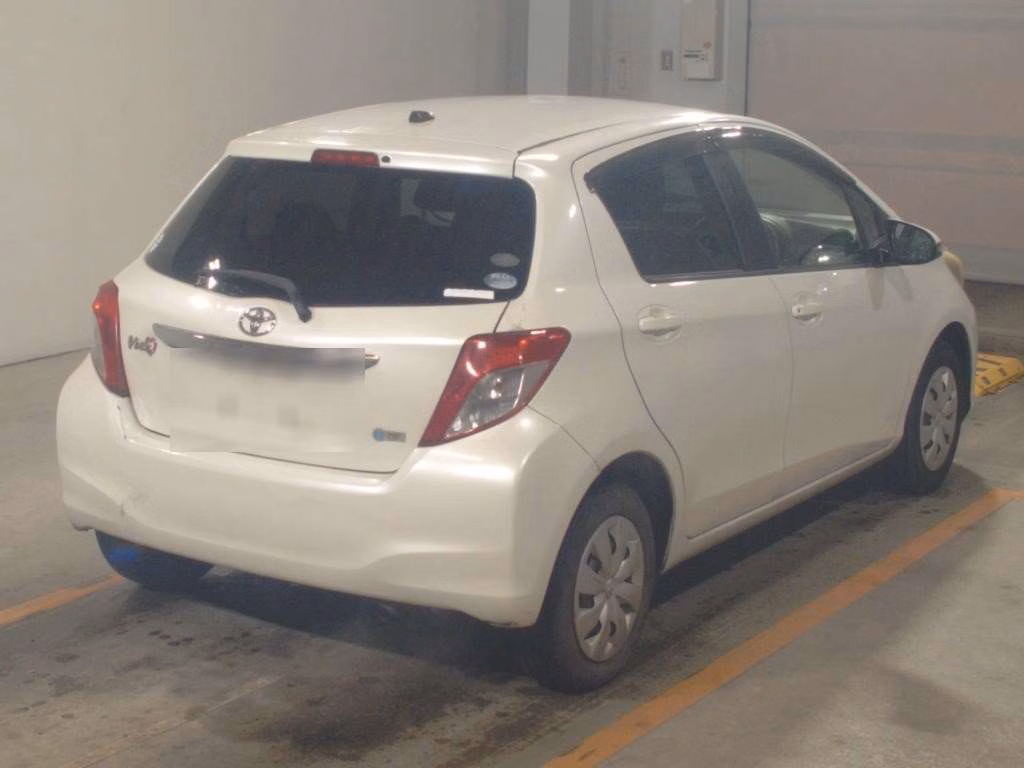 TOYOTA VITZ