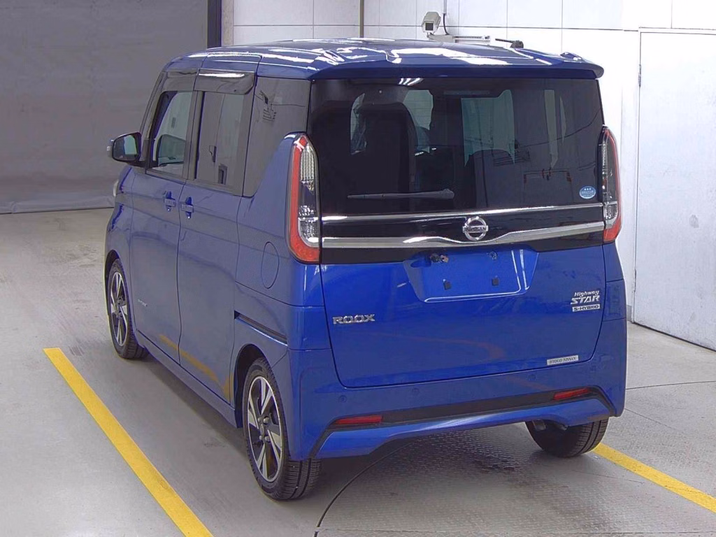 NISSAN ROOX