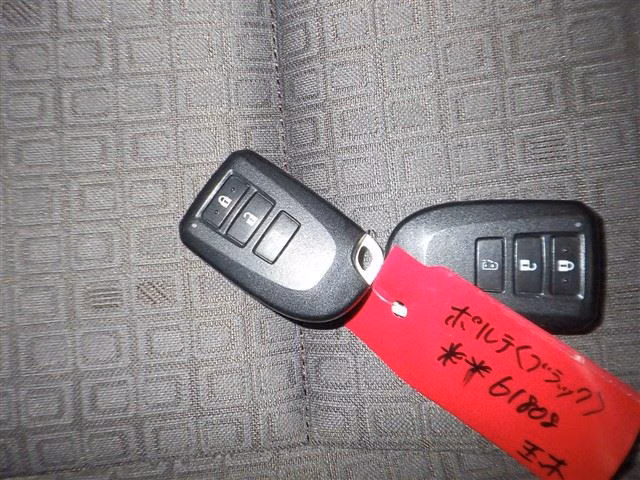 TOYOTA PORTE