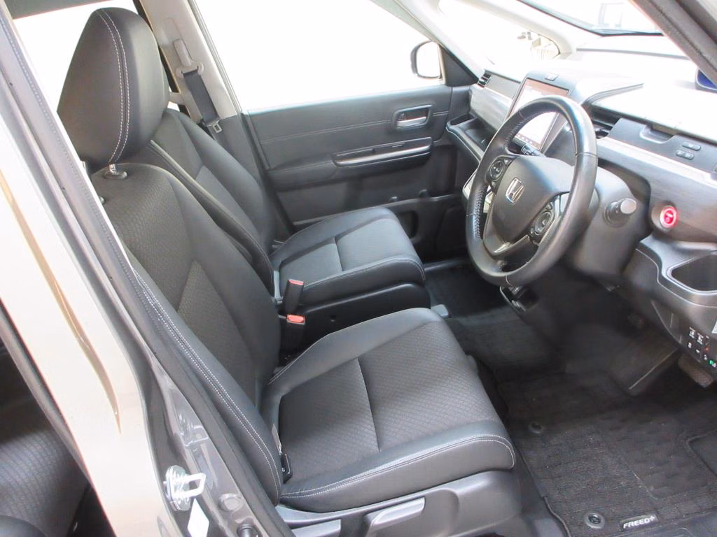 HONDA FREED+