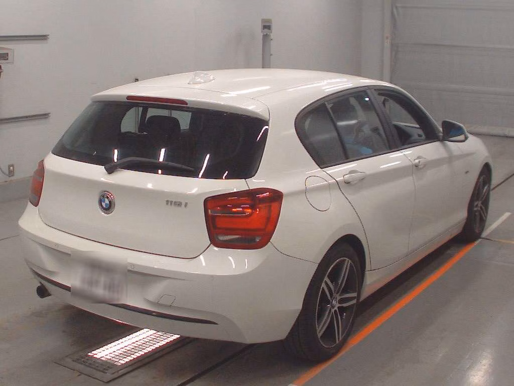BMW 1-SERIES