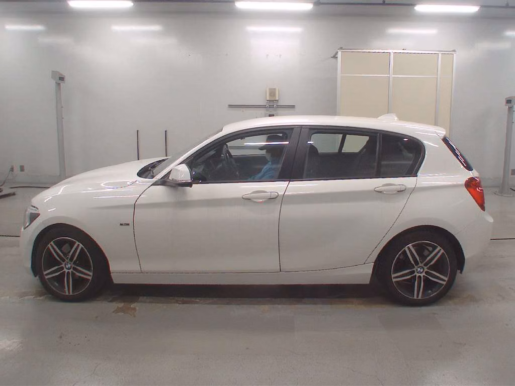 BMW 1-SERIES
