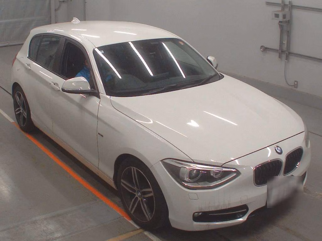 BMW 1-SERIES