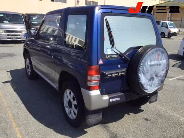 MITSUBISHI PAJERO MINI