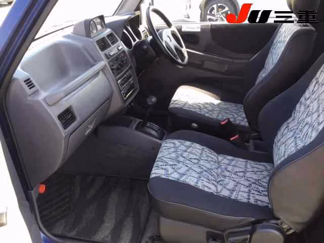 MITSUBISHI PAJERO MINI