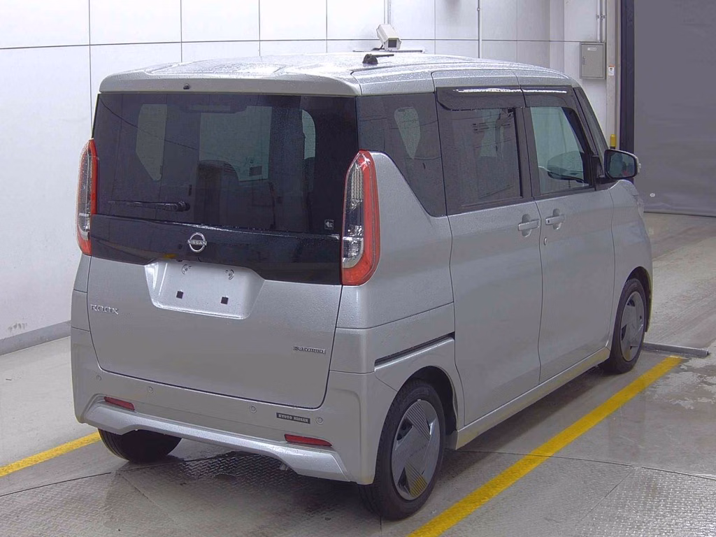 NISSAN ROOX