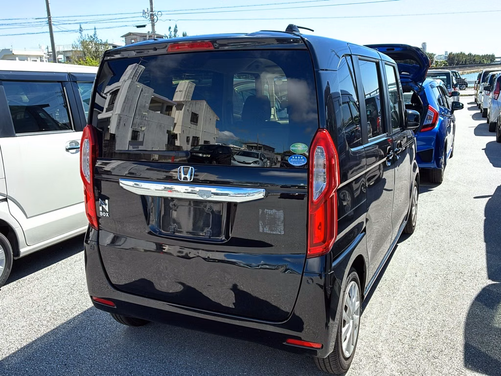 HONDA N-BOX