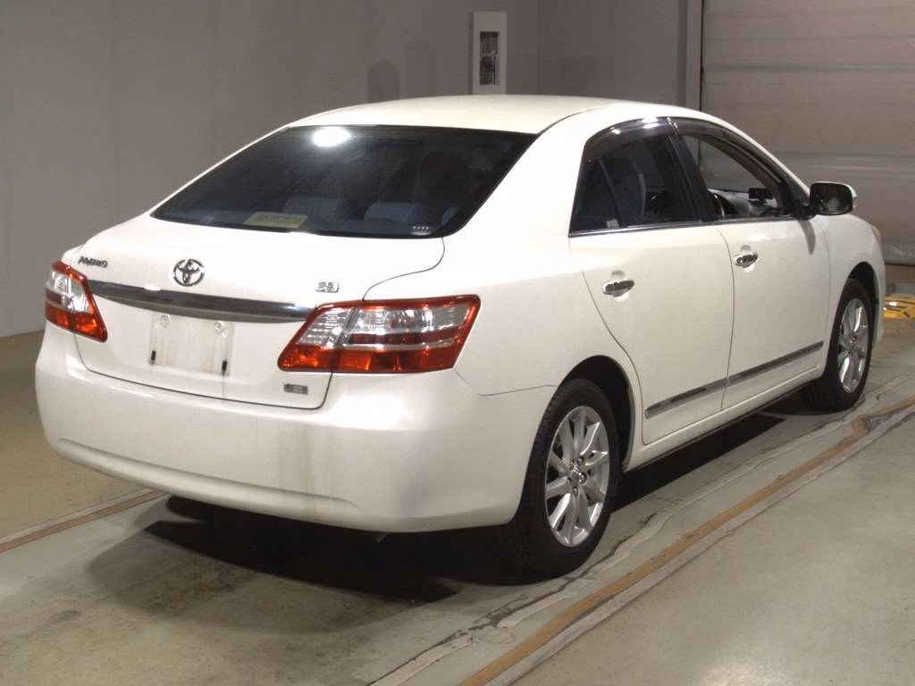 TOYOTA PREMIO