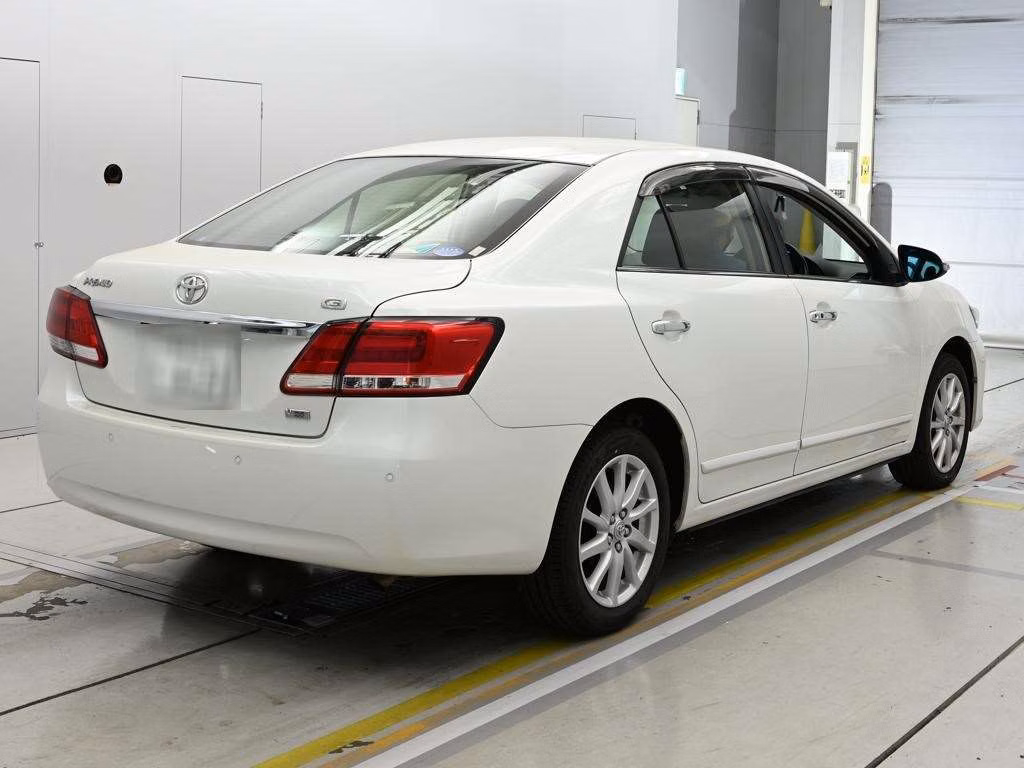 TOYOTA PREMIO