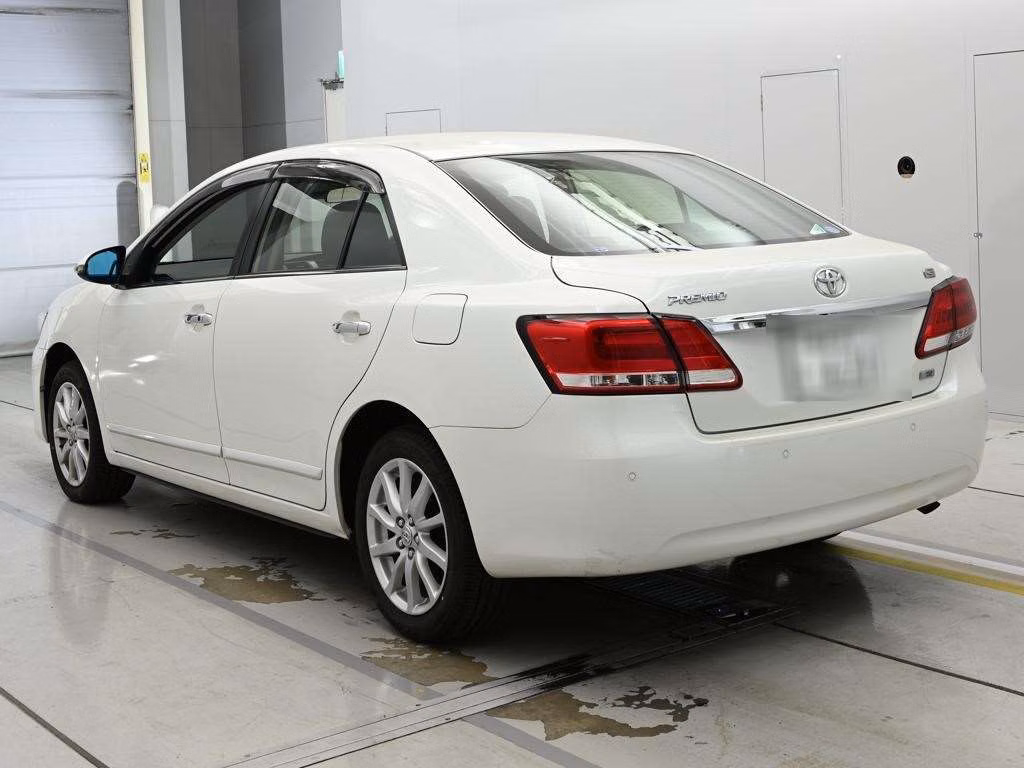 TOYOTA PREMIO