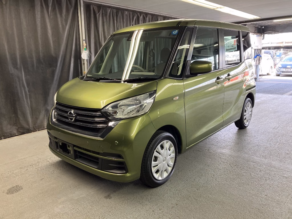 NISSAN DAYZ ROOX