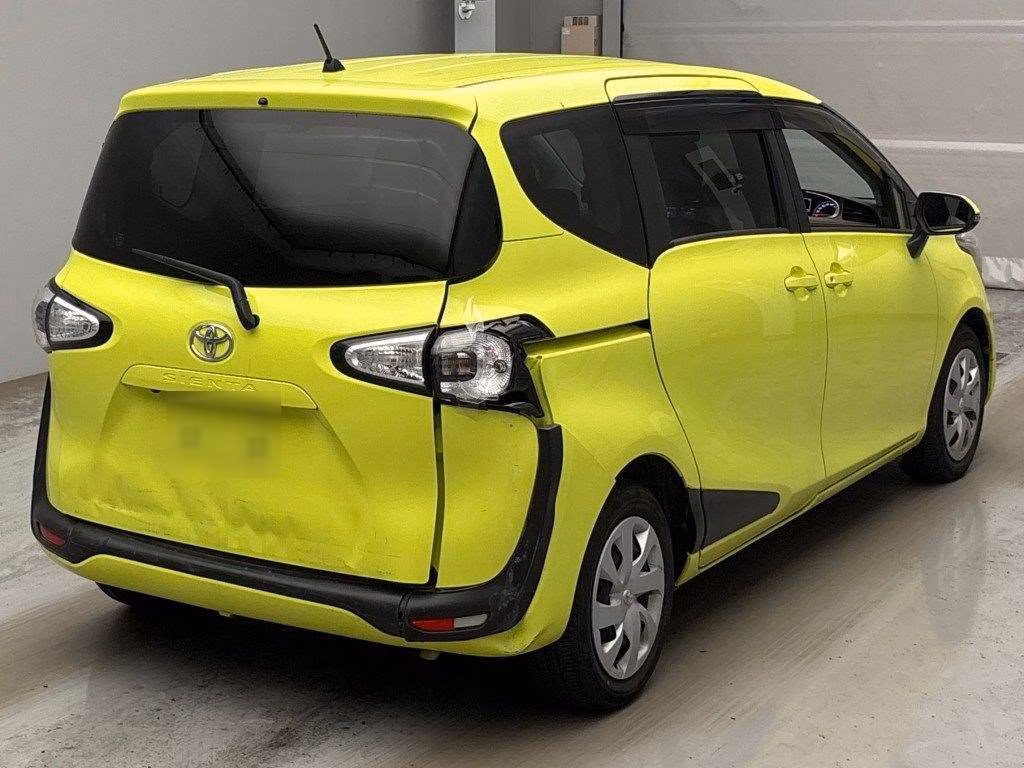 TOYOTA SIENTA
