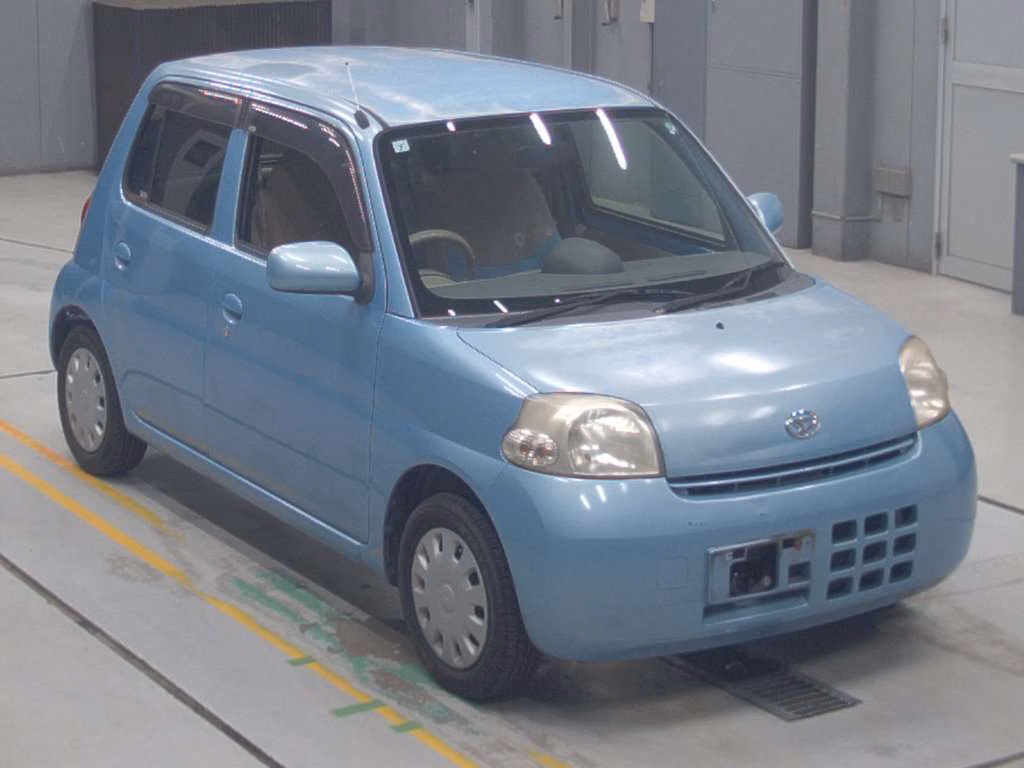 DAIHATSU ESSE