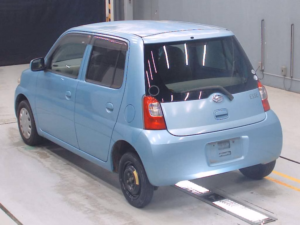 DAIHATSU ESSE