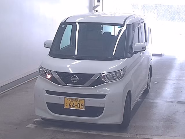 NISSAN ROOX