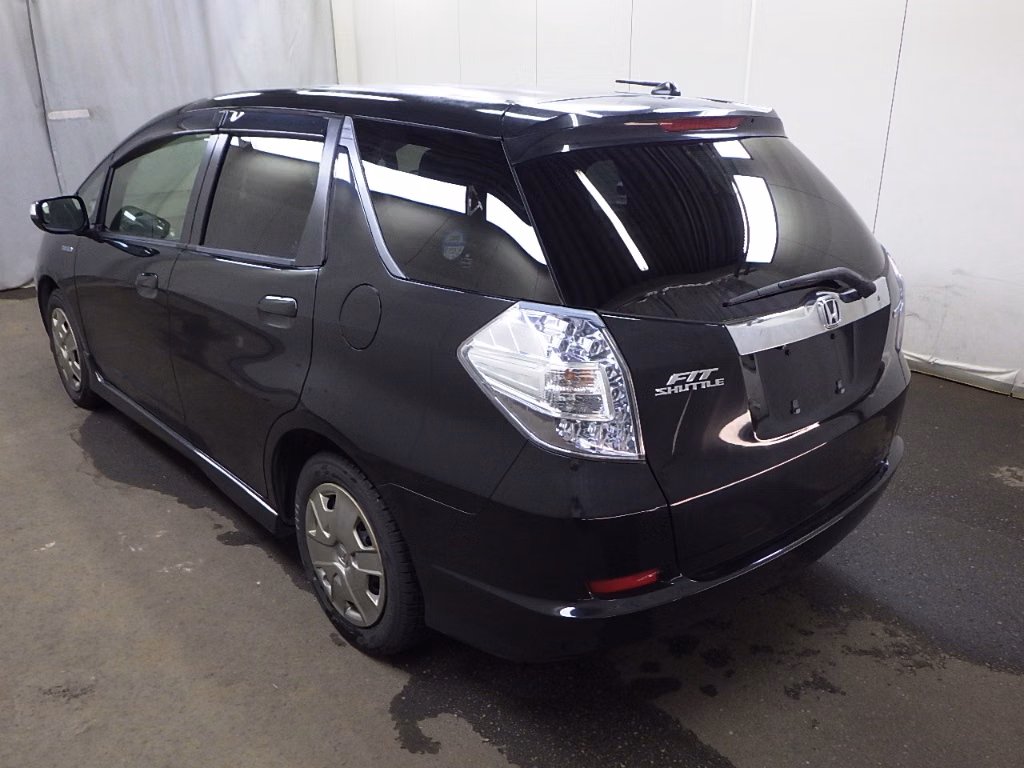 HONDA FIT SHUTTLE