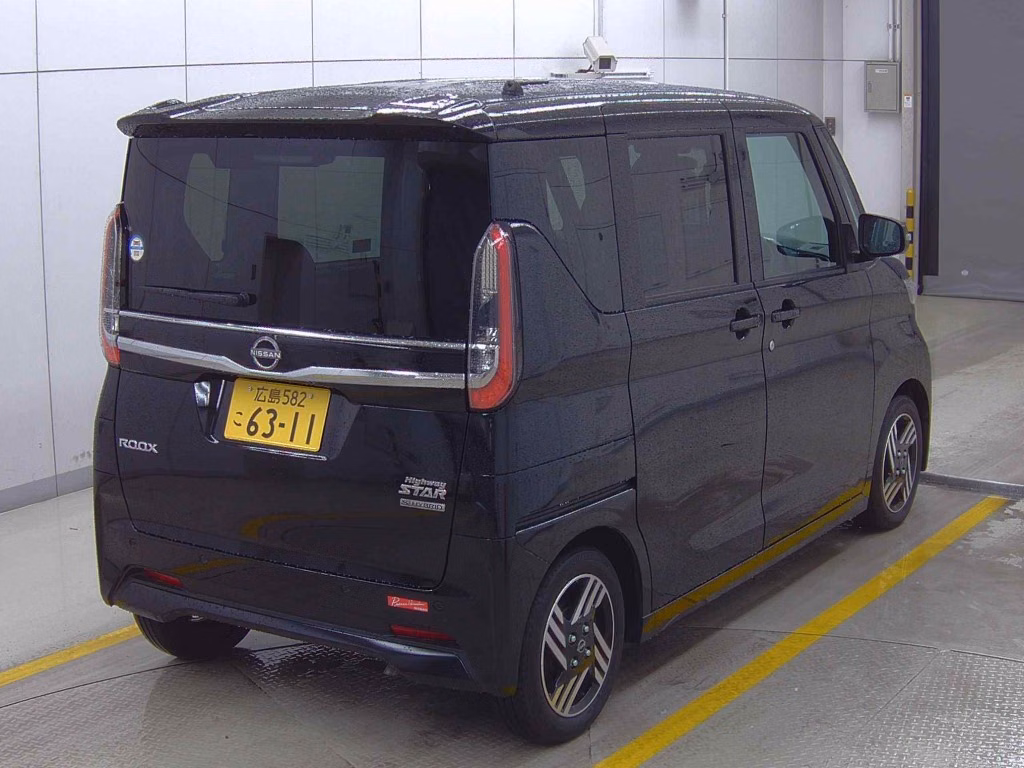 NISSAN ROOX