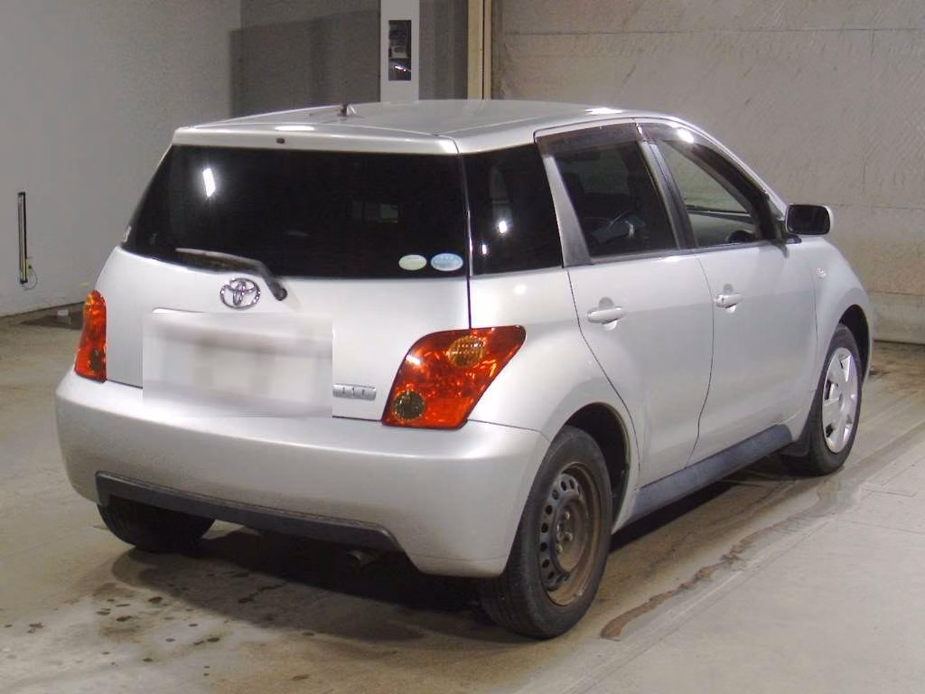 TOYOTA IST