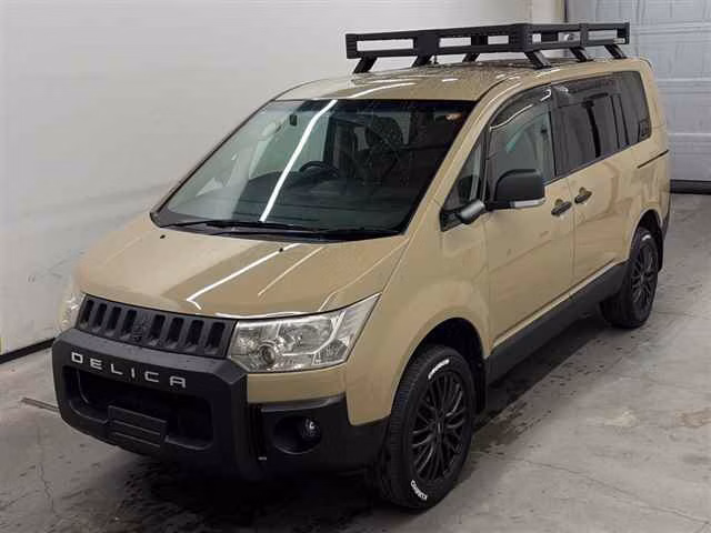 MITSUBISHI DELICA D:5