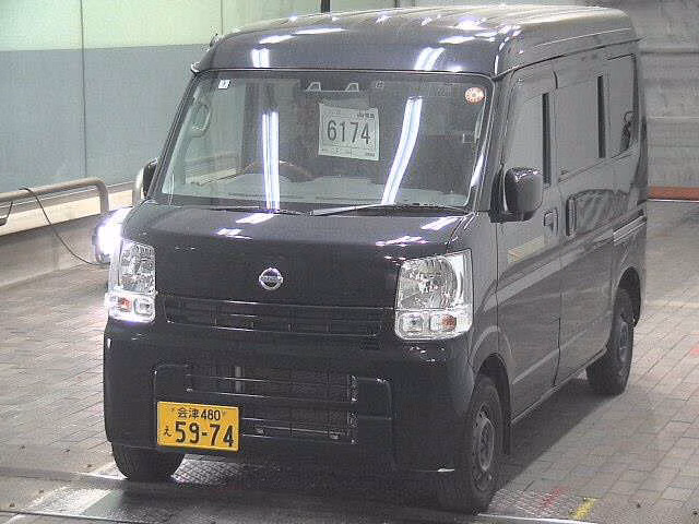 NISSAN NV100 CLIPPER