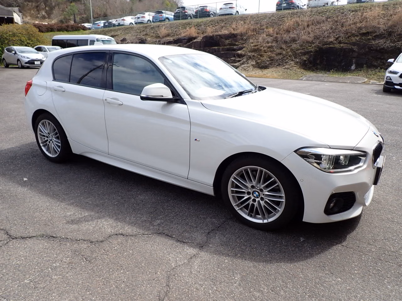 BMW 1-SERIES