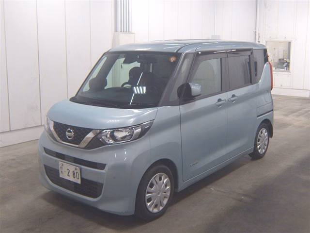 NISSAN ROOX