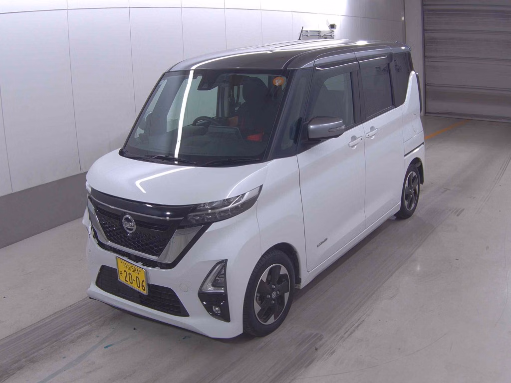 NISSAN ROOX