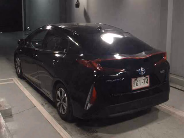 TOYOTA PRIUS PHV