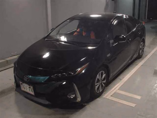 TOYOTA PRIUS PHV