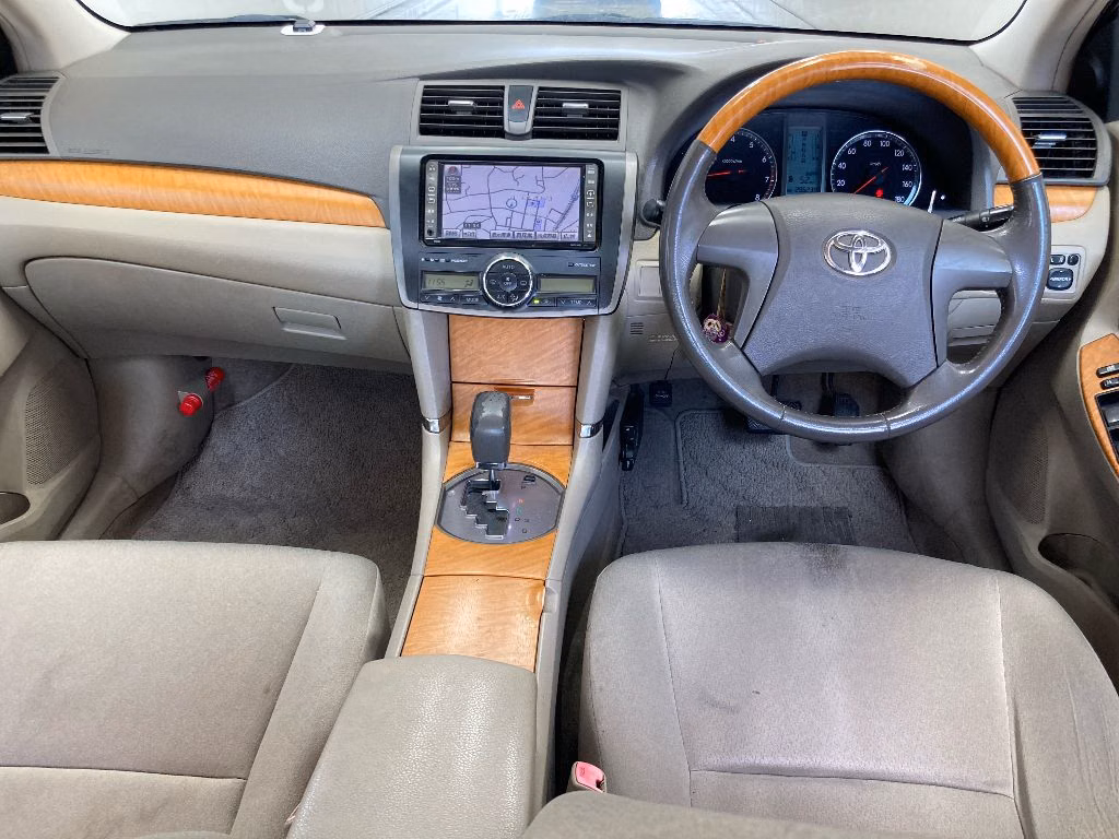 TOYOTA PREMIO