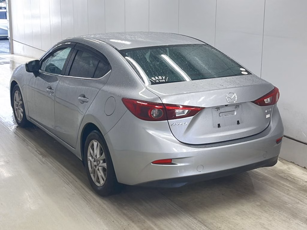 MAZDA AXELA