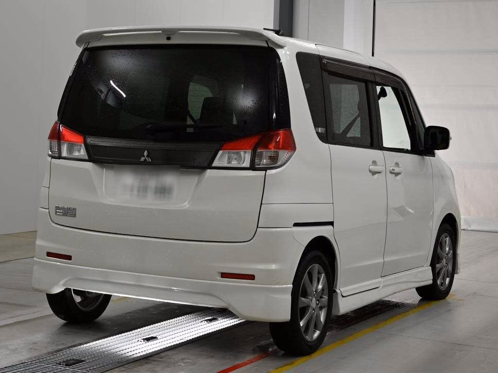 MITSUBISHI DELICA D:2