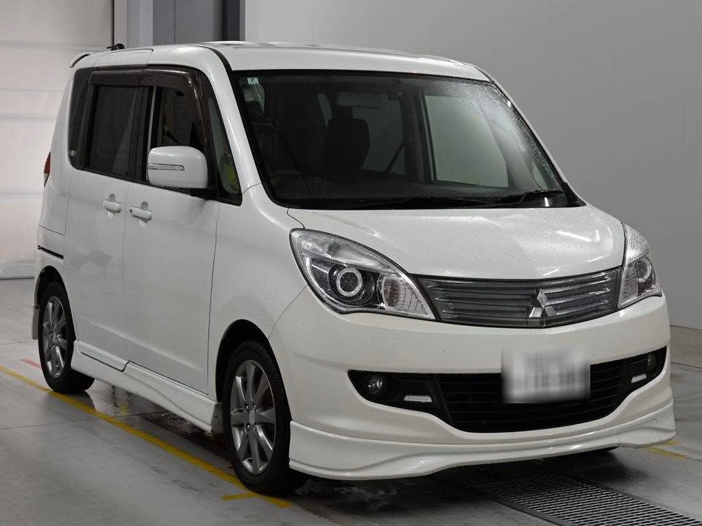 MITSUBISHI DELICA D:2