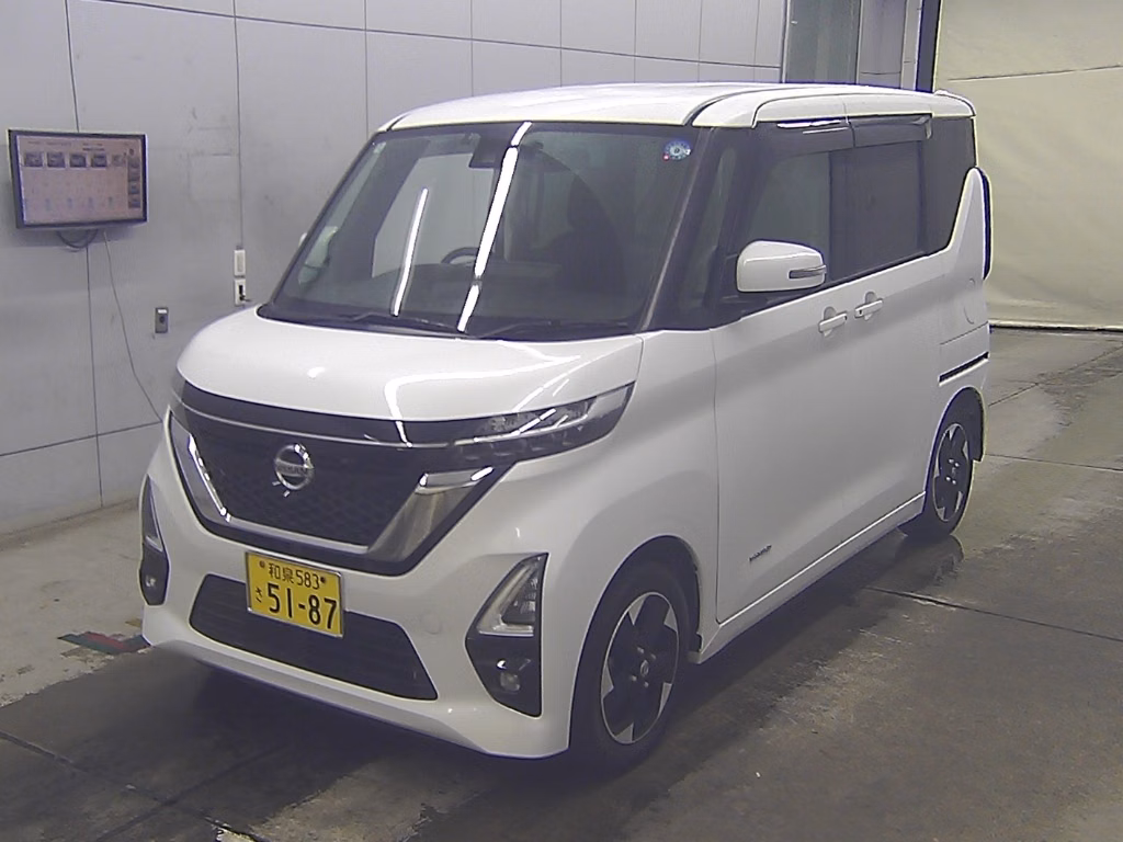 NISSAN ROOX