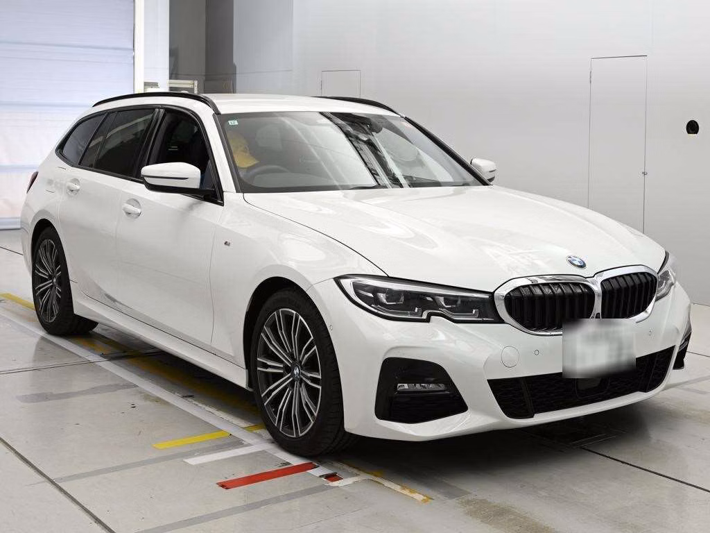 BMW 3-SERIES
