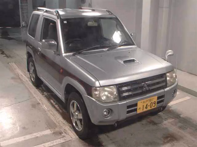 MITSUBISHI PAJERO MINI