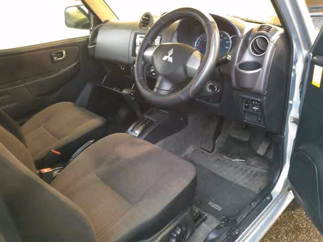 MITSUBISHI PAJERO MINI