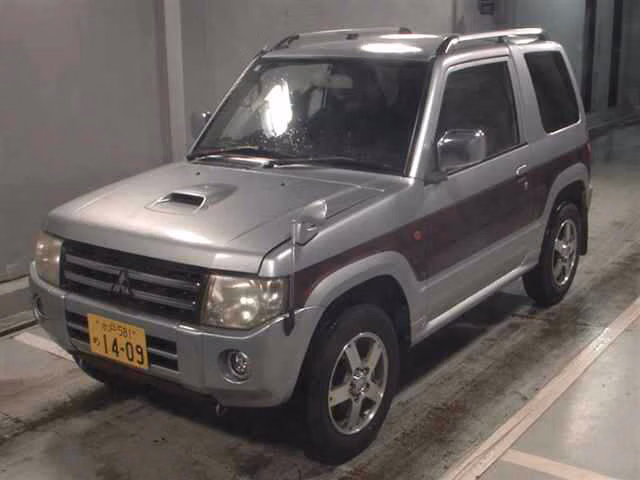 MITSUBISHI PAJERO MINI