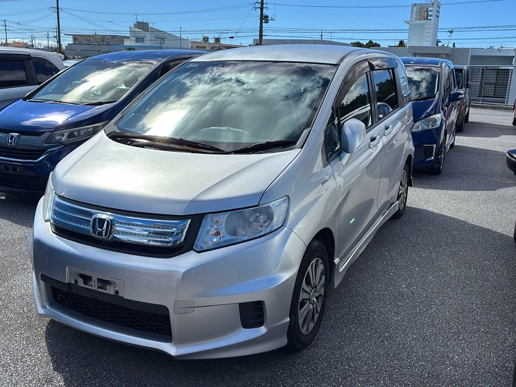 HONDA FREED SPIKE