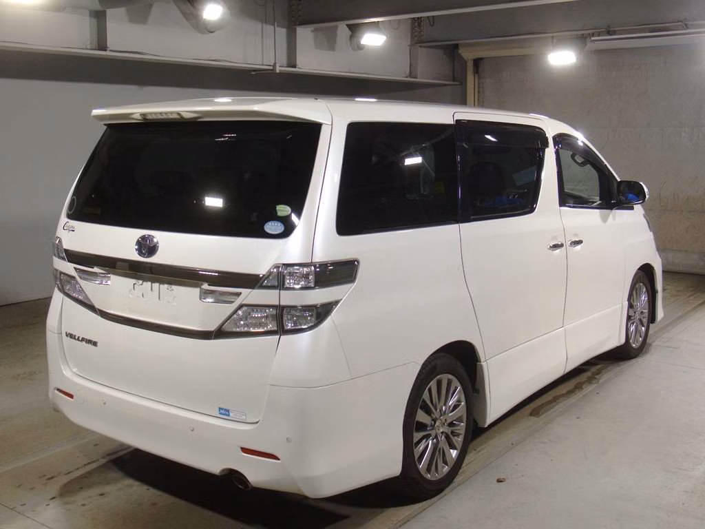 TOYOTA VELLFIRE