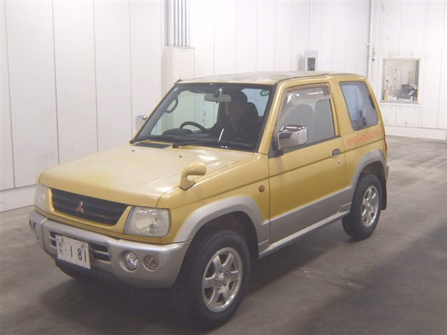MITSUBISHI PAJERO MINI