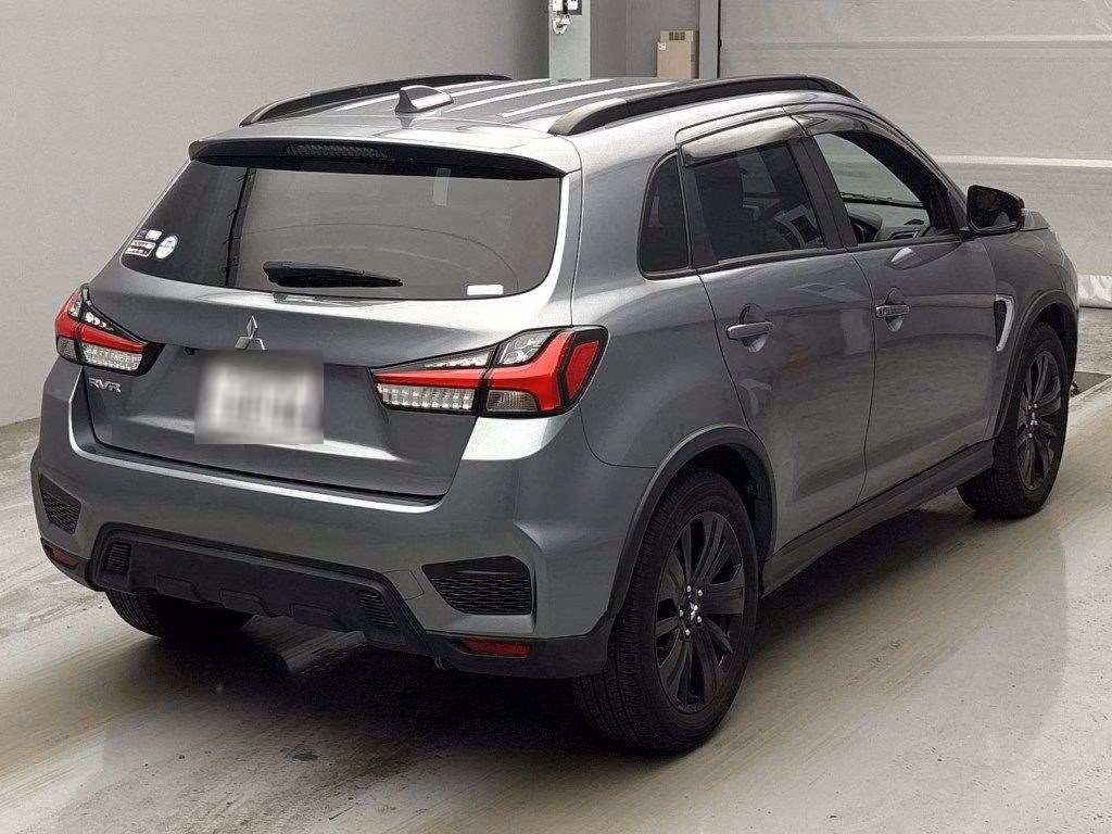 MITSUBISHI RVR