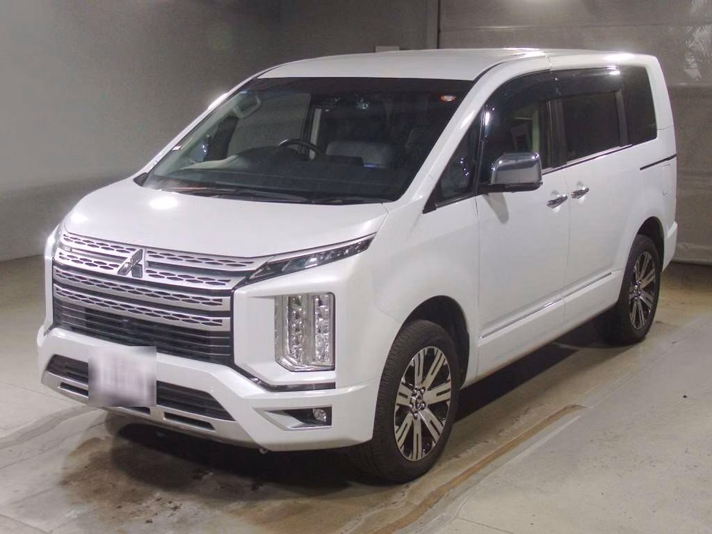 MITSUBISHI DELICA D:5