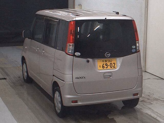NISSAN ROOX