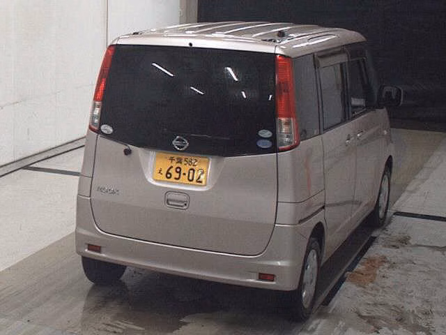 NISSAN ROOX