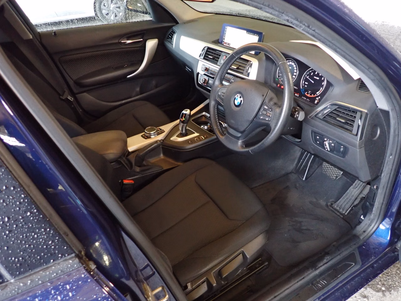 BMW 1-SERIES