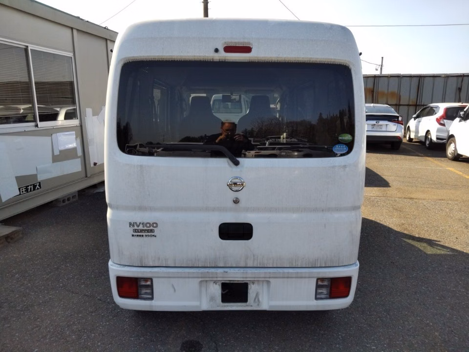 NISSAN NV100 CLIPPER