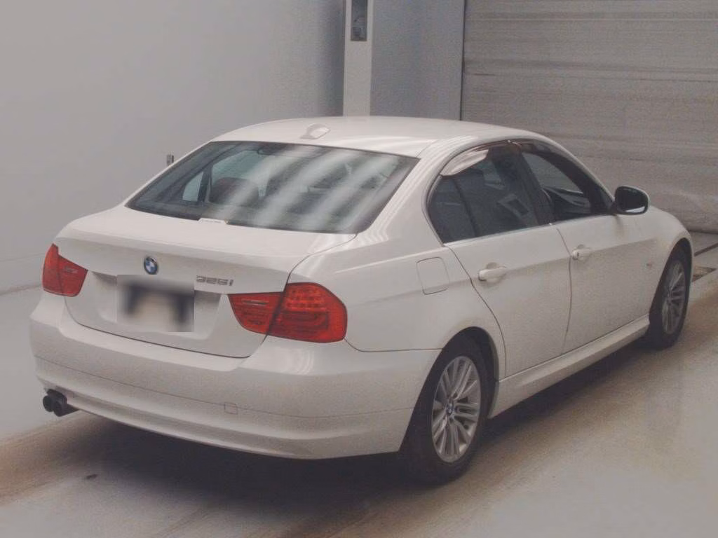 BMW 3-SERIES