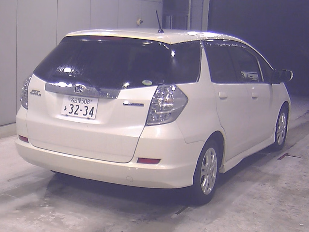 HONDA FIT SHUTTLE