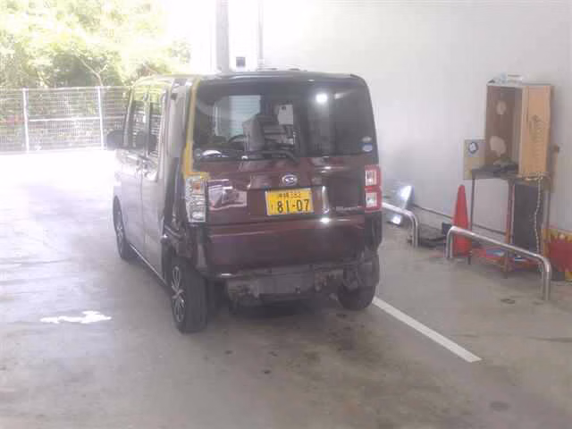 DAIHATSU WAKE